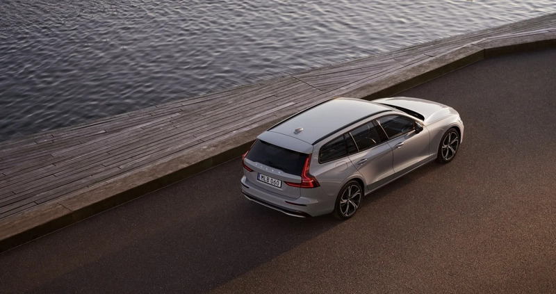 Volvo V60 cena 221900 przebieg: 10, rok produkcji 2024 z Wronki małe 121